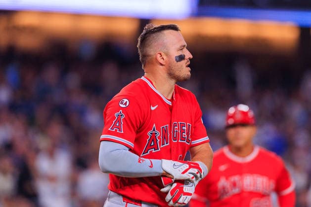 June 6, 2026, Los Angeles, California, USA: Mike Trout 27 of the Los Angeles Angels after striking out during a regular season MLB, Baseball Herren, USA game against the Los Angeles Dodgers on Saturday June 6, 2026 at Dodger Stadium in Los Angeles, California. Dodgers defeat Angels, 9-2. JAVIER ROJAS PI Dodgers Defeat Angels, 9-2 - ZUMAp124 20260606_zaa_p124_081 Copyright: xJavierxRojasx
