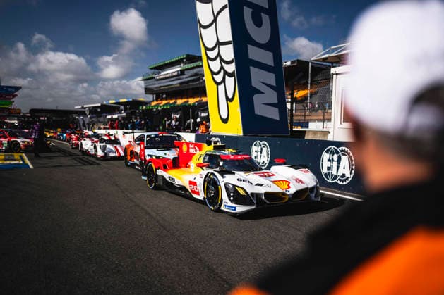 24 HEURES DU MANS 2026 - TEST DAY 20 FRIJNS Robin (nld), RAST Renà (ger), VAN DER LINDE Sheldon (zaf), BMW M Team WRT, BMW M Hybrid V8 20, Hypercar, pitlane, during the Test Day of the 24 Hours of Le Mans 2026, 3rd round of the 2026 FIA World Endurance Championship, on June 7, 2026 on the Circuit des 24 Heures du Mans in Le Mans, France - Le MansFrance Copyright: xCharlyxLopezx