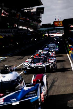 24 HEURES DU MANS 2026 - TEST DAY 94 DUVAL Loïc (fra), JAKOBSEN Malthe (dnk), POURCHAIRE Thà o (fra), Peugeot TotalEnergies, Peugeot 9X8 94, Hypercar, pitlane, during the Test Day of the 24 Hours of Le Mans 2026, 3rd round of the 2026 FIA World Endurance Championship, on June 7, 2026 on the Circuit des 24 Heures du Mans in Le Mans, France - Le MansFrance Copyright: xCharlyxLopezx