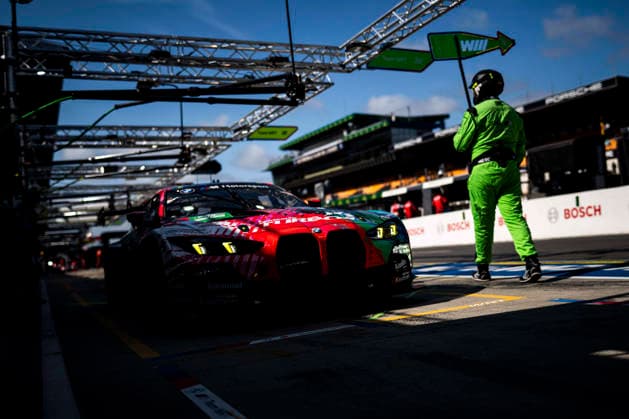 24 HEURES DU MANS 2026 - TEST DAY 32 LEUNG Darren (gbr), GELAEL Sean (idn), FARFUS Augusto (bra), Team WRT, BMW M4 LMGT3 Evo 32, LM GT3, pitstop, arrêt aux stands during the Test Day of the 24 Hours of Le Mans 2026, 3rd round of the 2026 FIA World Endurance Championship, on June 7, 2026 on the Circuit des 24 Heures du Mans in Le Mans, France - Le MansFrance Copyright: xCharlyxLopezx