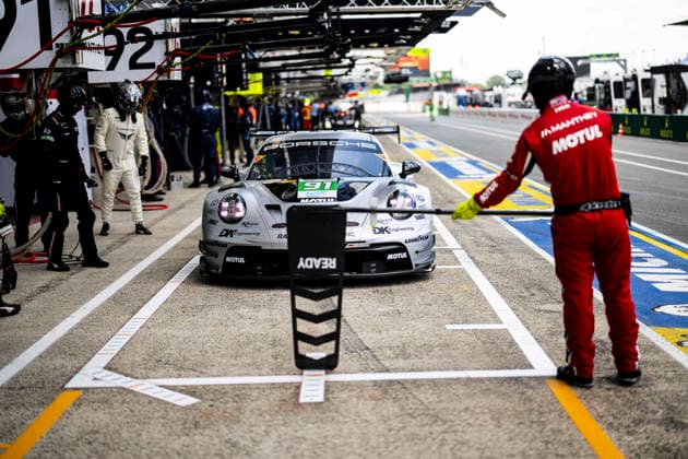 24 HEURES DU MANS 2026 - TEST DAY 91 COTTINGHAM James (gbr), BOGUSLAVSKIY Timur, GUVEN Ayhancan (tur), Manthey DK Engineering, Porsche 911 GT3 R LMGT3 91, LM GT3, pitlane, pitstop, arrêt aux stands during the Test Day of the 24 Hours of Le Mans 2026, 3rd round of the 2026 FIA World Endurance Championship, on June 7, 2026 on the Circuit des 24 Heures du Mans in Le Mans, France - Le MansFrance Copyright: xCharlyxLopezx