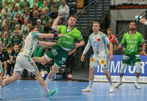 GER, Wetzlar, HSG Wetzlar vs SC Magdeburg, Daikin Handball-Bundesliga, Handball, HBL, Spielzeit 2025 2026, Buderus Arena Wetzlar, 34. Spieltag im Bild v.l.: Albin Lagergren (SC Magdeburg 21), Dominik Mappes (HSG Wetzlar 7) DFB DFL REGULATIONS PROHIBIT ANY USE OF PHOTOGRAPHS AS IMAGE SEQUENCES AND OR QUASI-VIDEO, 07.06.2026