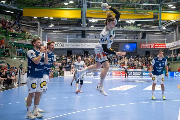 Franko Lastro (FRISCH AUF! Goeppingen, 28) in der Luft. Bergischer HC vs. Frisch Auf! Goeppingen, Handball, DAIKIN HBL, 34. Spieltag, Saison 2025 2026, 07.06.2026 Bergischer HC vs. Frisch Auf! Goeppingen, Handball, DAIKIN HBL, 34. Spieltag, Saison 2025 2026, 07.06.2026 Wuppertal