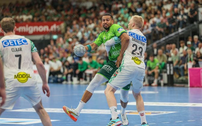 GER, Wetzlar, HSG Wetzlar vs SC Magdeburg, Daikin Handball-Bundesliga, Handball, HBL, Spielzeit 2025 2026, Buderus Arena Wetzlar, 34. Spieltag im Bild v.l.: Philipp Ahouansou (HSG Wetzlar 19), Magnus Saugstrup (SC Magdeburg 23) DFB DFL REGULATIONS PROHIBIT ANY USE OF PHOTOGRAPHS AS IMAGE SEQUENCES AND OR QUASI-VIDEO, 07.06.2026