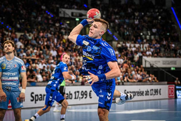 Simone Mengon (TVB Stuttgart, 15) GER, TVB Stuttgart - HC Erlangen, DAIKIN HBL, Handball, Bundesliga, 34. Spieltag, Spielzeit 2025 2026, 07.06.2026 GER, TVB Stuttgart - HC Erlangen, DAIKIN HBL, Handball, Bundesliga, 34. Spieltag, Spielzeit 2025 2026, 07.06.2026 Stuttgart