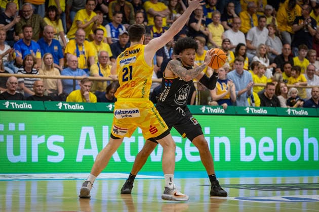 Tim Uhlemann (Phoenix Hagen, 21) Tylan James Pope (Bozic Estriche Knights Kirchheim, 09) GER, Phoenix Hagen vs. Bozic Estriche Knights Kirchheim, BARMER 2. Basketball Bundesliga, Playoffs Finale Spiel 2, Saison 2025 2026, 07.06.2026 GER, Phoenix Hagen vs. Bozic Estriche Knights Kirchheim, BARMER 2. Basketball Bundesliga, Playoffs Finale Spiel 2, Saison 2025 2026, 07.06.2026 Hagen