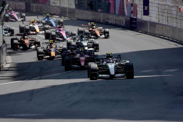 Formel 1 Louis Vuitton Grand Prix Monaco 2026 07.06.2026, Circuit de Monaco, Monte Carlo, Formel 1 Louis Vuitton Grand Prix Monaco 2026 ,im Bild Rennstart:, Andrea Kimi Antonelli (ITA), Mercedes-AMG Petronas Formula One Team, Lewis Hamilton (GBR), Scuderia Ferrari HP, Charles Leclerc (MCO), Isack Hadjar (FRA), Oracle Red Bull Racing