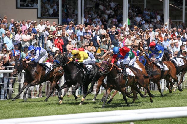 07.06.2026, Iffezheim, Baden-Wuerttemberg, GER - Wikinger (Zweiter von links) mit Thore Hammer-Hansen gewinnt die Silberne Peitsche. Galopprennbahn Baden-Baden, Iffezheim. (Pferd, Jockey, Wikinger, Hammer-Hansen, Sieg, Ziel, Zielankunft) 260607B980IFFEZHEIM.JPG