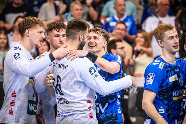 Max Haefner (TVB Stuttgart, 03) freut sich mit Miljan Vujovic (TVB Stuttgart, 16), Jorick Pol (TVB Stuttgart, 21), Mateusz Kornecki (TVB Stuttgart, 01) GER, TVB Stuttgart - HC Erlangen, DAIKIN HBL, Handball, Bundesliga, 34. Spieltag, Spielzeit 2025 2026, 07.06.2026 GER, TVB Stuttgart - HC Erlangen, DAIKIN HBL, Handball, Bundesliga, 34. Spieltag, Spielzeit 2025 2026, 07.06.2026 Stuttgart