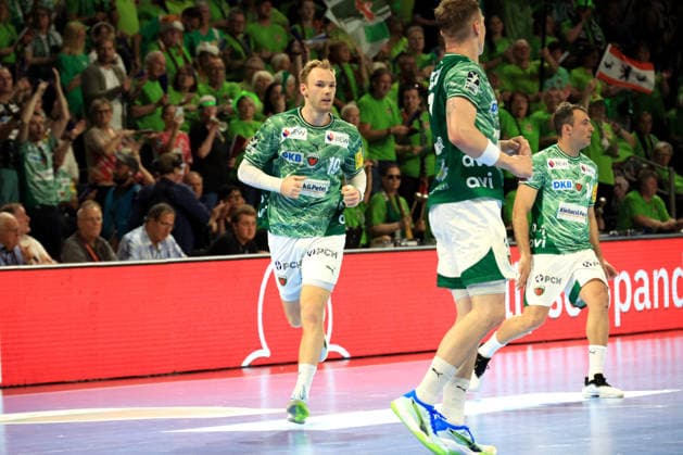 DEU, DHB, 1.HBL, Fuechse Berlin vs. Flensburger-Handewitt, 07.06.2026, Max-Schmeling-Halle, Berlin, DEU, DHB, 1.HBL, Fuechse Berlin vs. Flensburger-Handewitt, im Bild Mathias Gidsel (Fuechse Berlin 19), Fuechse-Fans,Fanblock