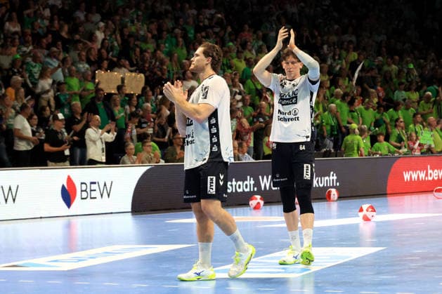 DEU, DHB, 1.HBL, Fuechse Berlin vs. Flensburger-Handewitt, 07.06.2026, Max-Schmeling-Halle, Berlin, DEU, DHB, 1.HBL, Fuechse Berlin vs. Flensburger-Handewitt, im Bild Johannes Golla (Flensburg Handewitt 4), NICLAS KIRKEL¯KKE (Flensburg Handewitt 5)