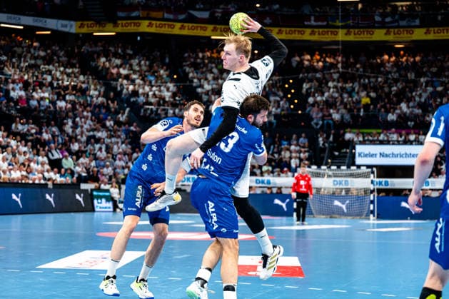 07.06.2026, xdobgx, Handball Daikin HBL, THW Kiel - TBV Lemgo Lippe v.l. Hendrik Wagner (TBV Lemgo Lippe, 28), Eric Johansson (Kiel, 21), beim Wurf, in action, throwing, Tim Suton (TBV Lemgo Lippe, 23) Kiel