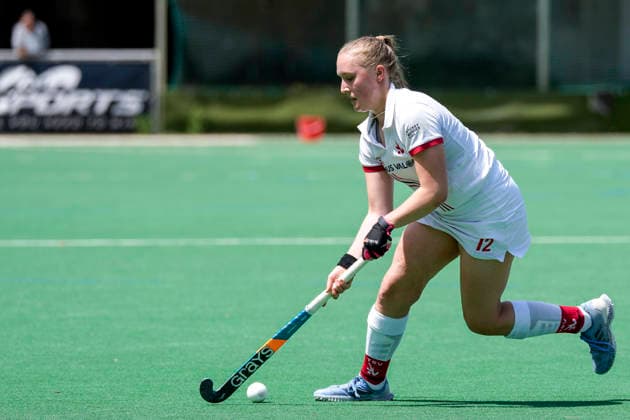 Wiebke Wahlster (TSVMH, 12), am Ball, Freisteller, Ganzkörper, Einzelbild, Einzelfoto, Aktion, Action, 07.06.2026, Mannheim (Deutschland), Hockey, 2. Bundesliga, Gruppe Süd, Damen, TSV Mannheim - Nürnberger HTC