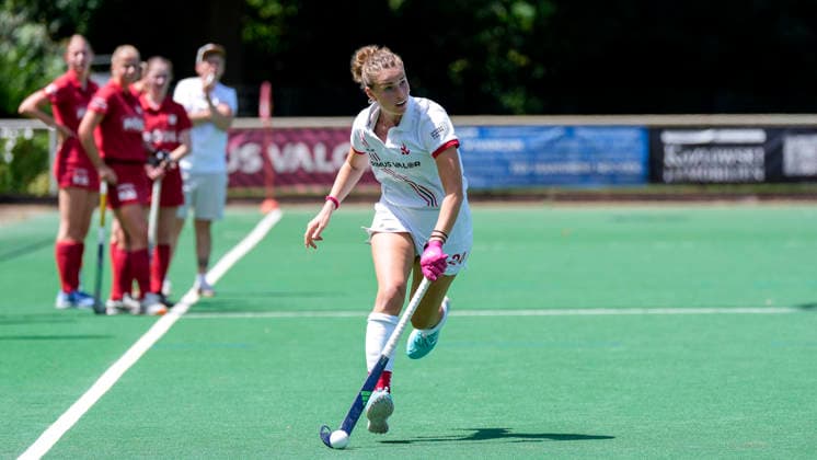 Marie Neumann (TSVMH, 24), am Ball, Freisteller, Ganzkörper, Einzelbild, Einzelfoto, Aktion, Action, 07.06.2026, Mannheim (Deutschland), Hockey, 2. Bundesliga, Gruppe Süd, Damen, TSV Mannheim - Nürnberger HTC