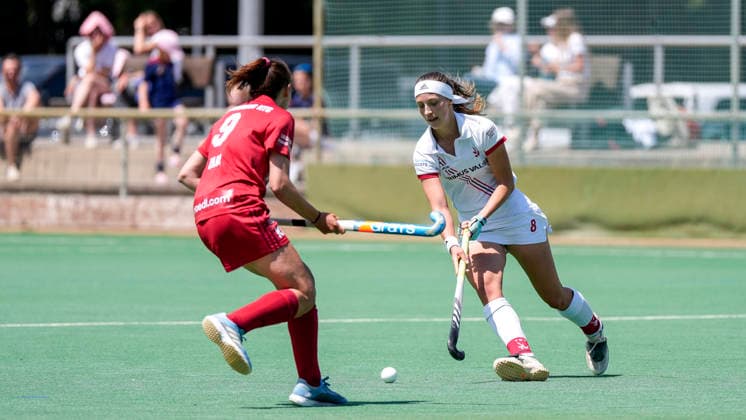 v.li.: Amrei Zaha (NHTC, 9), Johanna Mühl (TSVMH, 8), Zweikampf, Spielszene, Duell, duel, tackle, tackling, Dynamik, Action, Aktion, 07.06.2026, Mannheim (Deutschland), Hockey, 2. Bundesliga, Gruppe Süd, Damen, TSV Mannheim - Nürnberger HTC