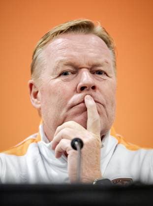 NEW YORK - National coach Ronald Koeman during a press conference, PK, Pressekonferenz of the Dutch national team, Nationalteam at Sonesta White Plains Downtown, on June 7, 2026, in White Plains, New York. The Dutch national team is preparing for the 2026 FIFA World Cup, WM, Weltmeisterschaft, Fussball ROBIN VAN LONKHUIJSEN ANP xVIxANPxSportx xxANPxIVx 560411277 originalFilename: 560411277.jpg