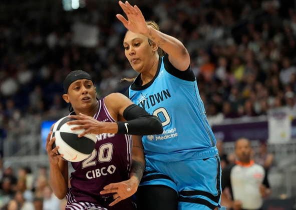 June 7, 2026, Toronto, On, CANADA: Toronto Tempo guard Brittney Sykes (20) controls the ball as Chicago Sky center Kamilla Cardoso (10) defends during first half WNBA, Basketball Damen, USA action in Toronto, Sunday, June 7, 2026. Canada News - June 7, 2026 - ZUMAc35_ 20260607_zaf_c35_040 Copyright: xFrankxGunnx