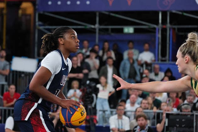 June 7, 2026, Warsaw, Masovian Voivodeship, Poland: USA s MIKAYLAH WILLIAMS (12) and Australia s AMY ATWELL (25) in action during the FIBA 3x3 Basketball World Cup women s final game between Australia and USA in Warsaw, Poland. Team USA defeated Australia to become women s world champions. Warsaw Poland - ZUMAk204 20260607_zip_k204_019 Copyright: xRomanxKozielx