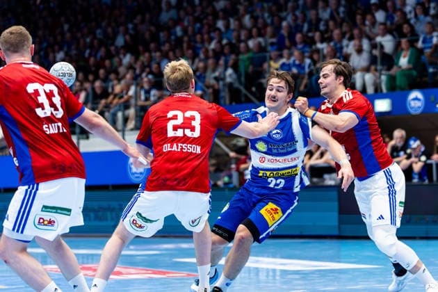 07.06.2026, GER, Handball, Maenner, Saison 25 26, Daikin 1.Bl, 34.Spieltag, ThSV Eisenach - HSV Hamburg (Handball Verein Hamburg) Andreas Magaard (Handball Sport Verein Hamburg), Felix Aellen (ThSV Eisenach,22), Einar Olafsson (Handball Sport Verein Hamburg), Moritz Sauter (Handball Sport Verein Hamburg) 99817 Eisenach Werner-Assmann-Halle Am Sportp Thueringen Deutschland