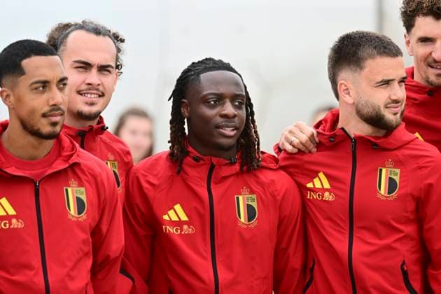 Belgian national football team - 2026 FIFA World Cup, WM, Weltmeisterschaft, Fussball - media activities 08 06 2026 ZAVENTEM, BELGIUM - JUNE 08 : Tielemans Youri midfielder of Belgium, Theate Arthur defender of Belgium, Doku Jeremy forward of Belgium, Raskin Nicolas midfielder of Belgium, Raskin Nicolas midfielder of Belgium pictured at Brussels airport before takeoff towards Seattle ahead of the FIFA World Cup 2026 on June 8, 2026 in Zaventem, Belgium, 08 06 2026 Zaventem Belgium Copyright: xPeterxDexVoechtx