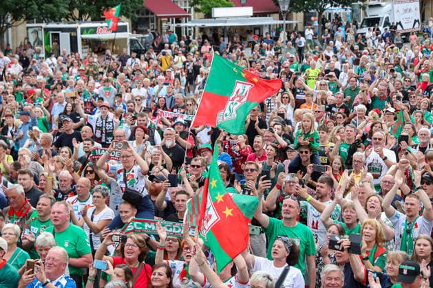 08.06.2026 ,xgox, Handball - Daikin HBL, Empfang und Feier am Rathaus mit dem SC Magdeburg emspor, v.l. Symbolfoto, Symbolbild, Symbol, Fans, Zuschauer, Publikum, Magdeburg Magdeburg