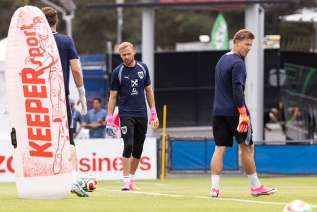 SOCCER - FIFA World Cup, WM, Weltmeisterschaft, Fussball 2026, preview SANTA BARBARA,CALIFORNIA,USA,08.JUN.26 - SOCCER - FIFA World Cup 2026, USA, Mexico, Canada, preview, OEFB, Oesterreichischer Fussball-Bund, training team AUT. Image shows Florian Wiegele, Alexander Schlager and Patrick Pentz (AUT). GEPAxpictures xArminxRauthner