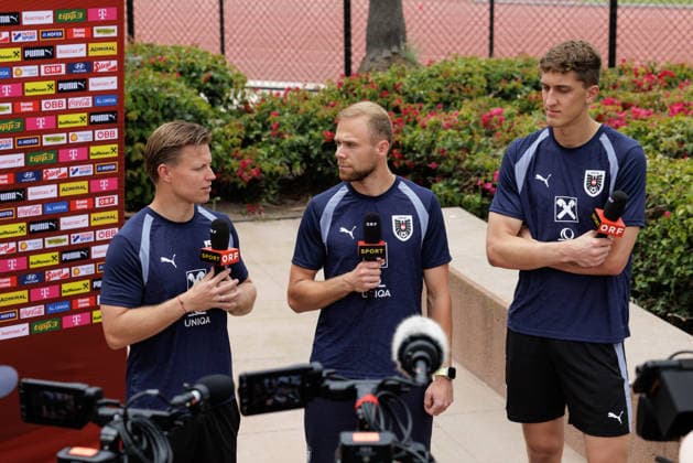 SOCCER - FIFA World Cup, WM, Weltmeisterschaft, Fussball 2026, preview SANTA BARBARA,CALIFORNIA,USA,08.JUN.26 - SOCCER - FIFA World Cup 2026, USA, Mexico, Canada, preview, OEFB, Oesterreichischer Fussball-Bund, press conference, PK, Pressekonferenz team AUT. Image shows Patrick Pentz, Alexander Schlager and Florian Wiegele (AUT). GEPAxpictures xArminxRauthner