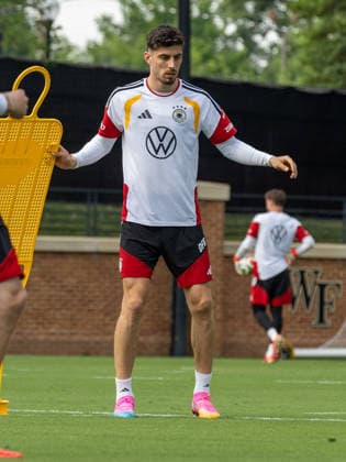 Team Arrival Germany, Base Camp, practice, FIFA World Cup, WM, Weltmeisterschaft, Fussball 2026, Winston-Salem LEON GORETZKA of DFB practicing for the FIFA World Cup 2026 at Wake Forest University™s Spry Stadium in Winston-Salem, North Carolina, United States, June 8, 2026. WINSTON-SALEM Spry Stadium North Carolina USA Copyright: xPaulxMoreax 064A2850