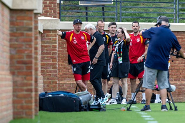 Team Arrival Germany, Base Camp, practice, FIFA World Cup, WM, Weltmeisterschaft, Fussball 2026, Winston-Salem DFB™s Coaches JULIAN NAGELSMANN, MADS BUTTGEREIT and administrative staff during day 1 practice for the FIFA World Cup 2026 at Wake Forest University™s Spry Stadium in Winston-Salem, North Carolina, United States, June 8, 2026. WINSTON-SALEM Spry Stadium North Carolina USA Copyright: xPaulxMoreax 1R8A5199