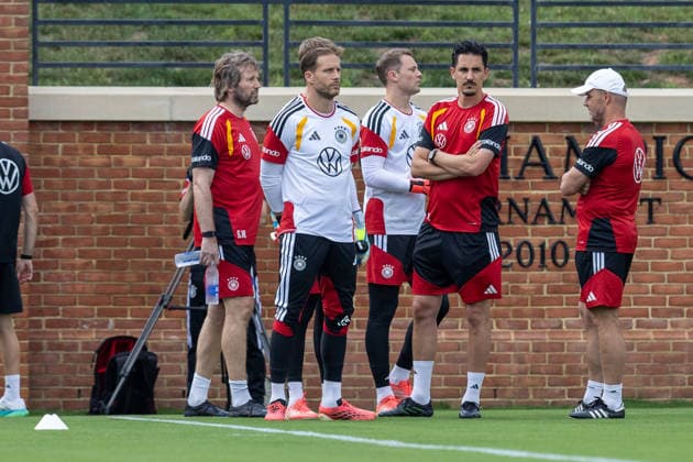 Team Arrival Germany, Base Camp, practice, FIFA World Cup, WM, Weltmeisterschaft, Fussball 2026, Winston-Salem OLIVER BAUMANN, MANUEL NEUER and coaches BENJAMIN HUBNER, ANDREAS KRONENBERG and STEFAN WESSELS of DFB practicing for the FIFA World Cup 2026 at Wake Forest University™s Spry Stadium in Winston-Salem, North Carolina, United States, June 8, 2026. WINSTON-SALEM Spry Stadium North Carolina USA Copyright: xPaulxMoreax 1R8A5238