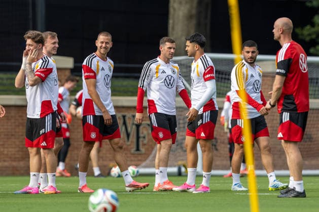 Team Arrival Germany, Base Camp, practice, FIFA World Cup, WM, Weltmeisterschaft, Fussball 2026, Winston-Salem NADIEM AMIRI, PASCAL GROSS and WALDEMAR ANTON of DFB practicing for the FIFA World Cup 2026 at Wake Forest University™s Spry Stadium in Winston-Salem, North Carolina, United States, June 8, 2026. WINSTON-SALEM Spry Stadium North Carolina USA Copyright: xPaulxMoreax 1R8A5728