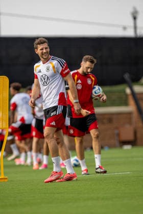 Team Arrival Germany, Base Camp, practice, FIFA World Cup, WM, Weltmeisterschaft, Fussball 2026, Winston-Salem LEON GORETZKA of DFB practicing for the FIFA World Cup 2026 at Wake Forest University™s Spry Stadium in Winston-Salem, North Carolina, United States, June 8, 2026. WINSTON-SALEM Spry Stadium North Carolina USA Copyright: xPaulxMoreax 1R8A6015