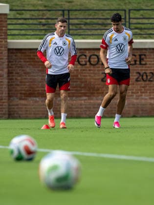 Team Arrival Germany, Base Camp, practice, FIFA World Cup, WM, Weltmeisterschaft, Fussball 2026, Winston-Salem PASCAL GROSS and ALEKSANDAR PAVLOVIC of DFB practicing for the FIFA World Cup 2026 at Wake Forest University™s Spry Stadium in Winston-Salem, North Carolina, United States, June 8, 2026. WINSTON-SALEM Spry Stadium North Carolina USA Copyright: xPaulxMoreax 1R8A6096