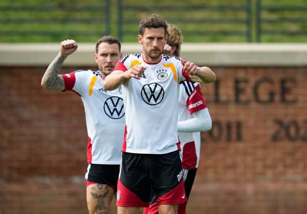 David Raum (Deutschland, 22) und Leon Goretzka (Deutschland, 8) nimmt an der ersten Trainingseinheit der deutschen Nationalmannschaft im Trainingslager in North Carolina teil. USA, Deutsche Fussballnationalmannschaft, Base Camp, Winston-Salem, 08.06.2026 USA, Deutsche Fussballnationalmannschaft, Base Camp, Winston-Salem, 08.06.2026 Winston-Salem