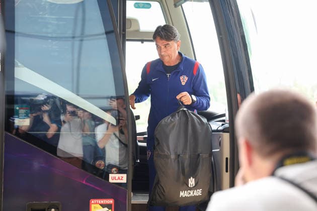(260609) -- ZAGREB, June 9, 2026 -- Zlatko Dalic, head coach of the Croatian national men s football team, is seen during the departure of the Croatian national football team to America for the FIFA World Cup, WM, Weltmeisterschaft, Fussball 2026, in Zagreb, Croatia, on June 9, 2026. ( PIXSELL via Xinhua) (SP)CROATIA-ZAGREB-FOOTBALL-WORLD CUP-DEPARTURE MatijaxHabljak