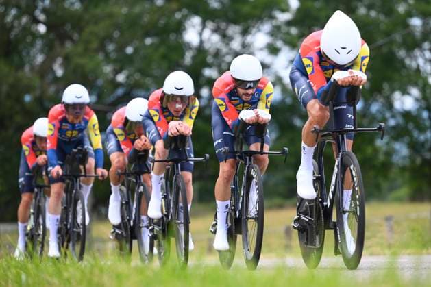Tour Auvergne - Rhone-Alpes 2026 Stage 3 PERREUX, FRANCE - JUNE 09 : Ayuso Juan (ESP) of Lidl - Trek, Bernard Julien (FRA) of Lidl - Trek, Kamna Lennard (GER) of Lidl - Trek,Simmons Quinn (USA) of Lidl - Trek, Skjelmose Mattias (DEN) of Lidl - Trek, Skujins Toms (LAT) of Lidl - Trek, Verona Carlos (ESP) of Lidl - Trek during stage 3 of the 78th edition of Tour Auvergne - Rhone-Alpes an UCI World Tour 2.UWT Team Time Trial stage for Men Elite of 28.4 km with start in Perreux and finish in Perreux on June 9, 2026 in Perreux, France, 09 06 2026 ( Motordriver Guy De Vuyst - Perreux France Copyright: xVincentxKalutx