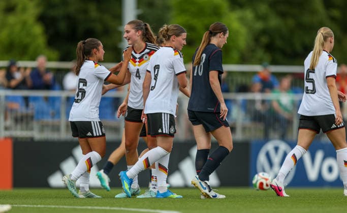 GER, Frankfurt, Deutschland U19 vs USA U19 Freundschaftsspiel, Fussball, DFB, Spielzeit 2025 2026, DFB-Campus, zweites Spiel im Bild: Lina Szaraz (Deutschland U19 Frauen 4) erzielt das 1:0 gegen die USA, Tor, Jubel und Freude und Emotionen DFB DFL REGULATIONS PROHIBIT ANY USE OF PHOTOGRAPHS AS IMAGE SEQUENCES AND OR QUASI-VIDEO, 09.06.2026