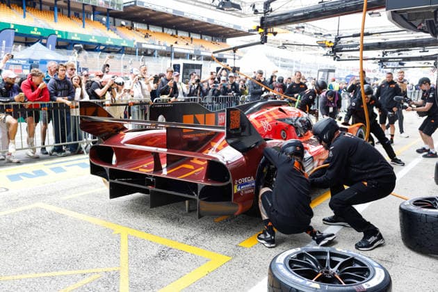 24 HEURES DU MANS 2026 - TUESDAY Pit Stop Challenge , mechanic, mecanicien, 17 LOTTERER Andrà (ger), DERANI Pipo (bra), JAUBERT Mathys (fra), Genesis Magma Racing, Genesis GMR-001 17, Hypercar, during the 24 Hours of Le Mans 2026, 3rd round of the 2026 FIA World Endurance Championship, on June 9, 2026 on the Circuit des 24 Heures du Mans in Le Mans, France - Le MansFrance Copyright: xFREDERICxLExFLOCxHx