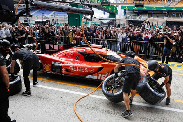 24 HEURES DU MANS 2026 - TUESDAY Pit Stop Challenge , mechanic, mecanicien, 17 LOTTERER Andrà (ger), DERANI Pipo (bra), JAUBERT Mathys (fra), Genesis Magma Racing, Genesis GMR-001 17, Hypercar, during the 24 Hours of Le Mans 2026, 3rd round of the 2026 FIA World Endurance Championship, on June 9, 2026 on the Circuit des 24 Heures du Mans in Le Mans, France - Le MansFrance Copyright: xFREDERICxLExFLOCxHx