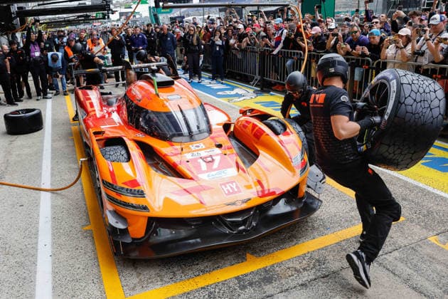 24 HEURES DU MANS 2026 - TUESDAY Pit Stop Challenge , mechanic, mecanicien, 17 LOTTERER Andrà (ger), DERANI Pipo (bra), JAUBERT Mathys (fra), Genesis Magma Racing, Genesis GMR-001 17, Hypercar, during the 24 Hours of Le Mans 2026, 3rd round of the 2026 FIA World Endurance Championship, on June 9, 2026 on the Circuit des 24 Heures du Mans in Le Mans, France - Le MansFrance Copyright: xFREDERICxLExFLOCxHx