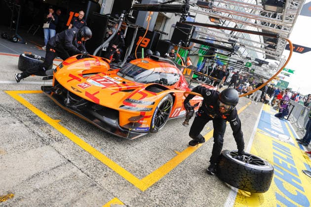 24 HEURES DU MANS 2026 - TUESDAY Pit Stop Challenge , mechanic, mecanicien, 17 LOTTERER Andrà (ger), DERANI Pipo (bra), JAUBERT Mathys (fra), Genesis Magma Racing, Genesis GMR-001 17, Hypercar, during the 24 Hours of Le Mans 2026, 3rd round of the 2026 FIA World Endurance Championship, on June 9, 2026 on the Circuit des 24 Heures du Mans in Le Mans, France - Le MansFrance Copyright: xFREDERICxLExFLOCxHx