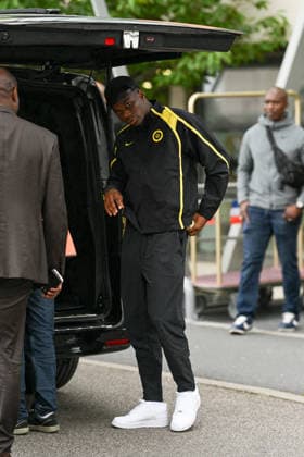 FOOTBALL : Depart de L Equipe de France pour rejoindre les Etats Unis pour participer à la coupe du monde de la FIFA - 10 06 2026 Aurelien Tchouameni - L Equipe de France de football s envole du Bourget pour rejoindre Boston aux Etats Unis pour participer à la coupe du monde de la FIFA (du 11 juin au 19 juillet, aux Etats-Unis, au Canada et au Mexique), le 10 juin 2026. The French national football team is flying from Le Bourget to Boston in the United States to participate in the FIFA World Cup, WM, Weltmeisterschaft, Fussball (from June 11 to July 19, in the United States, Canada and Mexico), on June 10, 2026. Le BourgetFrance Copyright: xPierrexPerusseaux xBestimagex