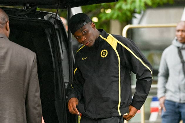 FOOTBALL : Depart de L Equipe de France pour rejoindre les Etats Unis pour participer à la coupe du monde de la FIFA - 10 06 2026 Aurelien Tchouameni - L Equipe de France de football s envole du Bourget pour rejoindre Boston aux Etats Unis pour participer à la coupe du monde de la FIFA (du 11 juin au 19 juillet, aux Etats-Unis, au Canada et au Mexique), le 10 juin 2026. The French national football team is flying from Le Bourget to Boston in the United States to participate in the FIFA World Cup, WM, Weltmeisterschaft, Fussball (from June 11 to July 19, in the United States, Canada and Mexico), on June 10, 2026. Le BourgetFrance Copyright: xPierrexPerusseaux xBestimagex