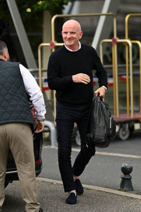 FOOTBALL : Depart de L Equipe de France pour rejoindre les Etats Unis pour participer à la coupe du monde de la FIFA - 10 06 2026 Guy Stephan - L Equipe de France de football s envole du Bourget pour rejoindre Boston aux Etats Unis pour participer à la coupe du monde de la FIFA (du 11 juin au 19 juillet, aux Etats-Unis, au Canada et au Mexique), le 10 juin 2026. The French national football team is flying from Le Bourget to Boston in the United States to participate in the FIFA World Cup, WM, Weltmeisterschaft, Fussball (from June 11 to July 19, in the United States, Canada and Mexico), on June 10, 2026. Le BourgetFrance Copyright: xPierrexPerusseaux xBestimagex