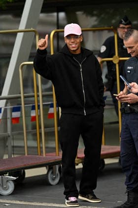 FOOTBALL : Depart de L Equipe de France pour rejoindre les Etats Unis pour participer à la coupe du monde de la FIFA - 10 06 2026 Desire Doue - L Equipe de France de football s envole du Bourget pour rejoindre Boston aux Etats Unis pour participer à la coupe du monde de la FIFA (du 11 juin au 19 juillet, aux Etats-Unis, au Canada et au Mexique), le 10 juin 2026. The French national football team is flying from Le Bourget to Boston in the United States to participate in the FIFA World Cup, WM, Weltmeisterschaft, Fussball (from June 11 to July 19, in the United States, Canada and Mexico), on June 10, 2026. Le BourgetFrance Copyright: xPierrexPerusseaux xBestimagex