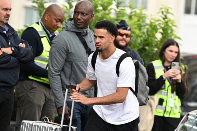 FOOTBALL : Depart de L Equipe de France pour rejoindre les Etats Unis pour participer à la coupe du monde de la FIFA - 10 06 2026 Warren Zaire-Emery - L Equipe de France de football s envole du Bourget pour rejoindre Boston aux Etats Unis pour participer à la coupe du monde de la FIFA (du 11 juin au 19 juillet, aux Etats-Unis, au Canada et au Mexique), le 10 juin 2026. The French national football team is flying from Le Bourget to Boston in the United States to participate in the FIFA World Cup, WM, Weltmeisterschaft, Fussball (from June 11 to July 19, in the United States, Canada and Mexico), on June 10, 2026. Le BourgetFrance Copyright: xPierrexPerusseaux xBestimagex