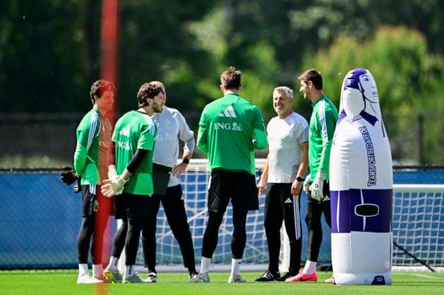 Belgian national football team - FIFA World Cup, WM, Weltmeisterschaft, Fussball 2026 - media activities 10 06 2026 RENTON, UNITED STATES OF AMERICA - JUNE 10 : Anchor Max, goalkeeper fof Belgium, Lammens Senne goalkeeper of Belgium, Courtois Thibaut goalkeeper of Belgium pictured during a training session of the Belgian national football team during the FIFA World Cup 2026 on June 10, 2026 in Renton, United States of America, 10 06 2026 Renton United States of America Copyright: xJanxDexMeuleneirx