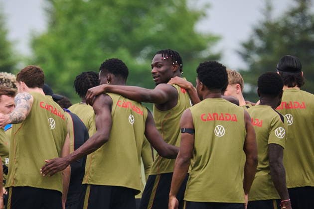 June 10, 2026, Toronto, On, Canada: Promise David, centre, huddles with his team during a Team Canada World Cup training session in Toronto, on Wednesday, June 10, 2026. Canada News - June 10, 2026 - ZUMAc35_ 20260610_zaf_c35_072 Copyright: xSammyxKoganx