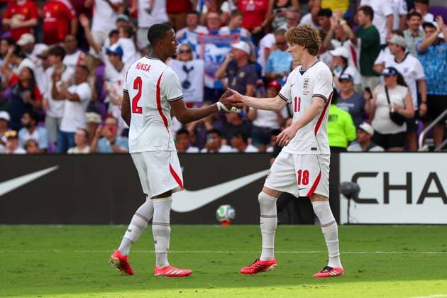 Ezri Konsa and Anthony Gordon of England England v Costa Rica, 2026 FIFA World Cup, WM, Weltmeisterschaft, Fussball Football, Palm Beach Gardens, Inter&Co Stadium, Orlando, Florida, USA - 10 Jun 2026Orlando Inter&Co Stadium Florida (FL) United States of America EDITORIAL USE ONLY No use with unauthorised audio, video, data, fixture lists, club league logos or live services. Online in-match use limited to 120 images, no video emulation. No use in betting, games or single club league player publications. Copyright: xChrisxArjoon Shutterstockx 16919986y
