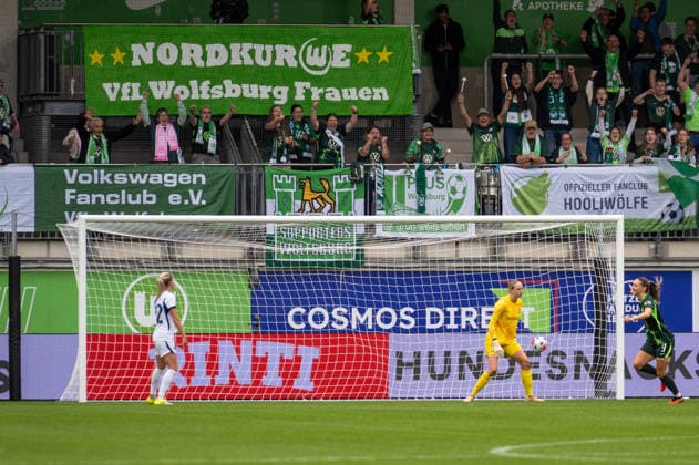 Deutschland, Fussball, UEFA, Womens Champions League, Qualifikation, 3. Runde, Hinspiel 2026 2027: VfL Wolfsburg - FC Internazionale Mailand am 26.08. in Wolfsburg (AOK-Stadion): Tor zum 1:0 Lara Prašnikar Prasnikar (VfL Wolfsburg, 9) Jubel, Freude, Torjubel, Emotionen Copyright: xSvenxHeidmannx